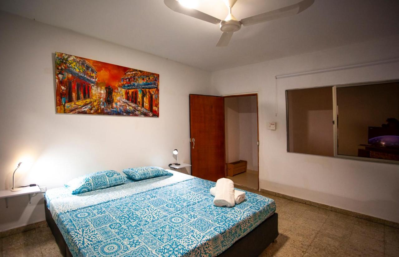 Hostal El Bando Cartagène Extérieur photo