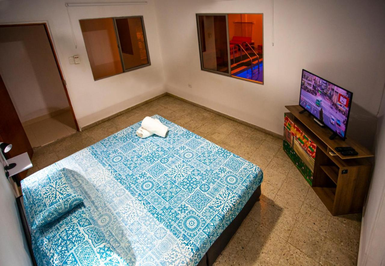 Hostal El Bando Cartagène Extérieur photo