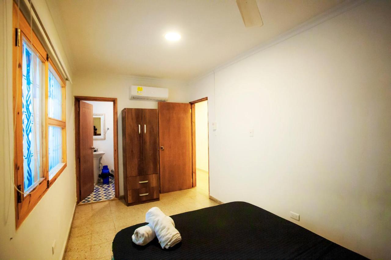 Hostal El Bando Cartagène Extérieur photo