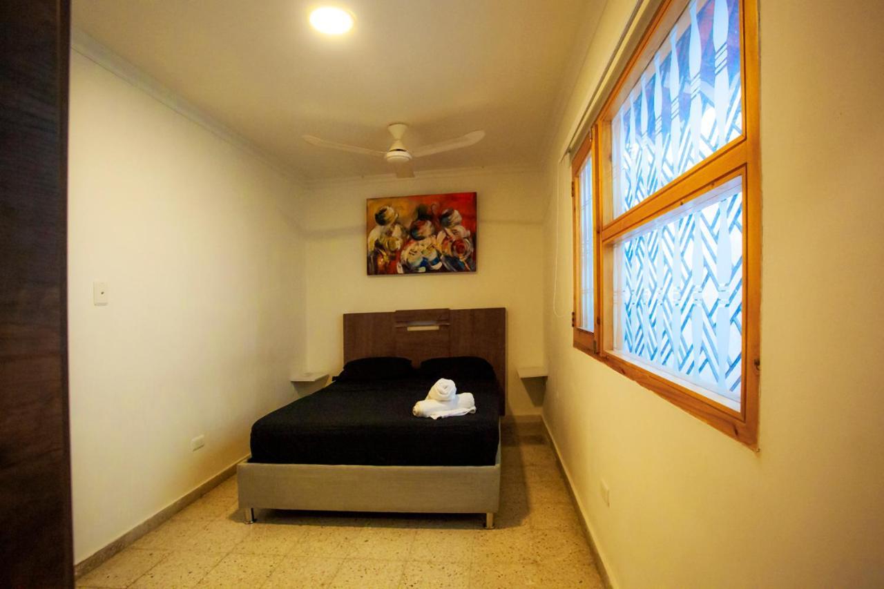 Hostal El Bando Cartagène Extérieur photo
