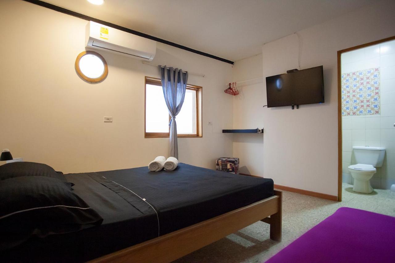 Hostal El Bando Cartagène Extérieur photo