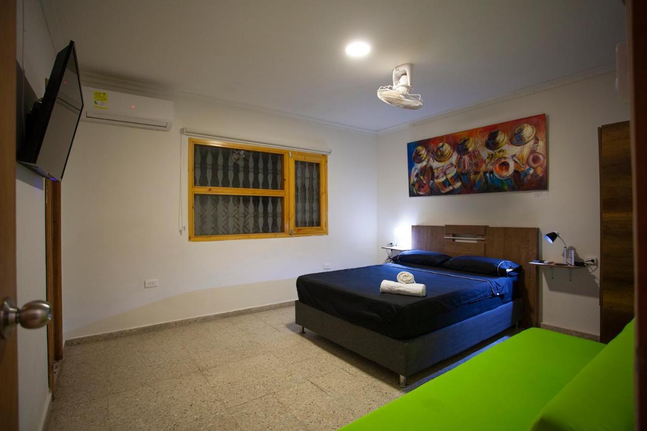 Hostal El Bando Cartagène Extérieur photo