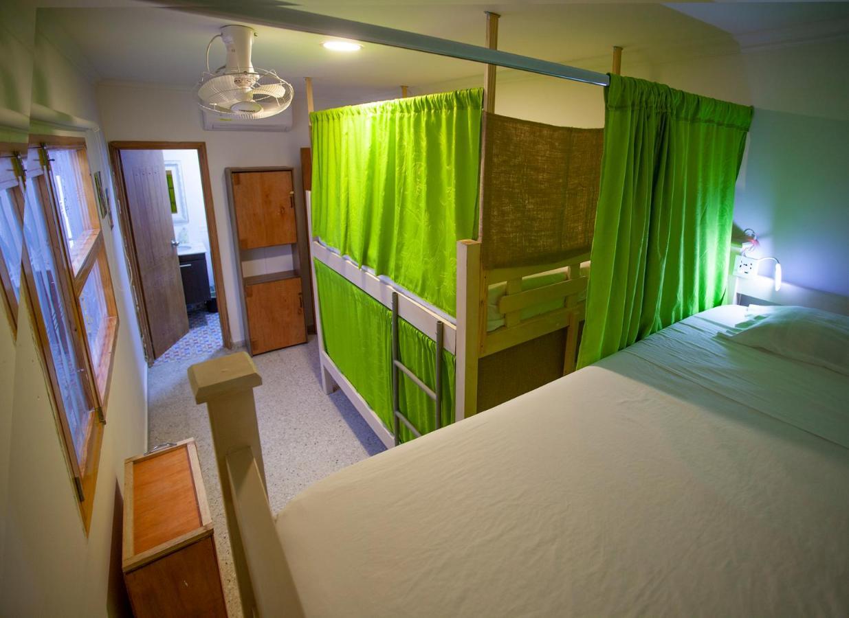 Hostal El Bando Cartagène Extérieur photo